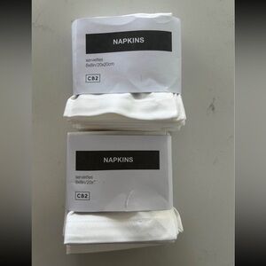 CB2 White Cotton Napkins Set